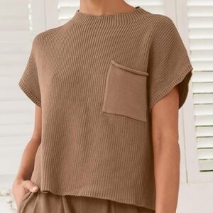 NEW Tan Sweater Knit Pullover Shortsleeve